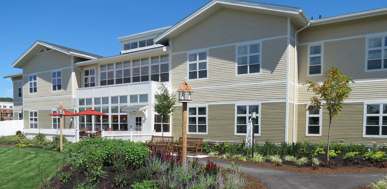 Bridges by EPOCH at Trumbull Courtyard