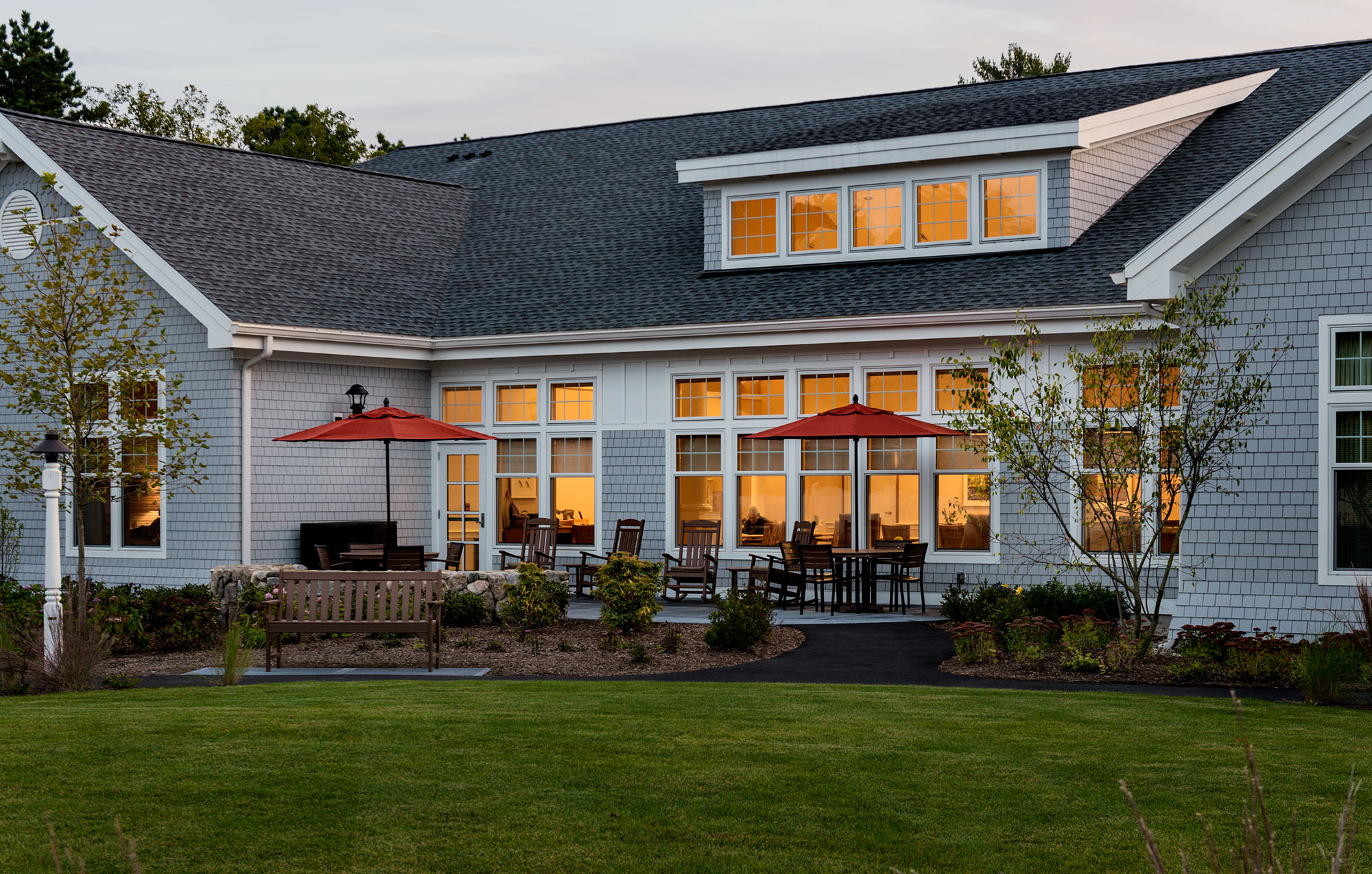 Bridges by EPOCH at Trumbull Courtyard